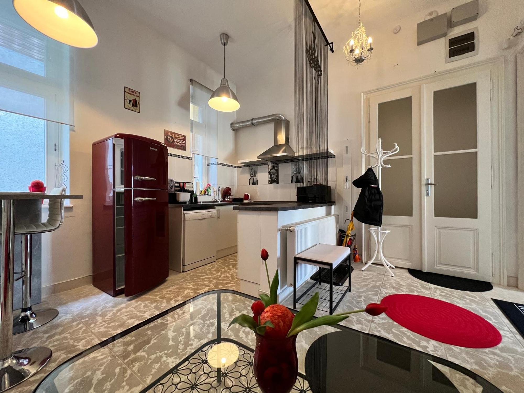 Czingu-Lak Apartment Мисколк Екстериор снимка